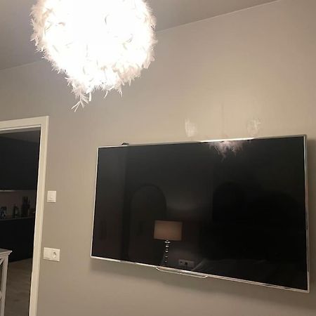 Beautiful Apartment Near Airport Njarthvik Εξωτερικό φωτογραφία
