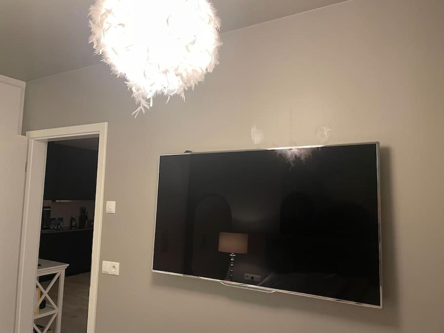 Beautiful Apartment Near Airport Njarthvik Εξωτερικό φωτογραφία